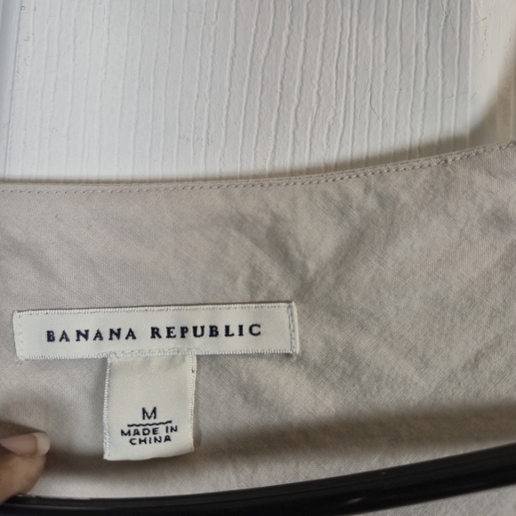 Banana Republic Cotton Ruffle V-Neck Sleeveless Top Beige Cream Size M - Picture 6 of 7